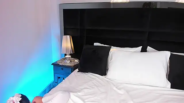 MelodyRey  online show from 09.30.25