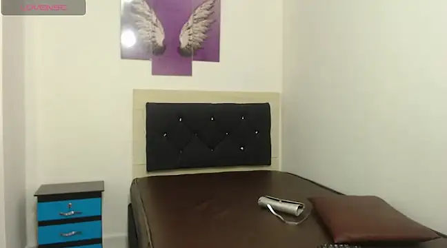 lucianadolll online show from 12.06.24