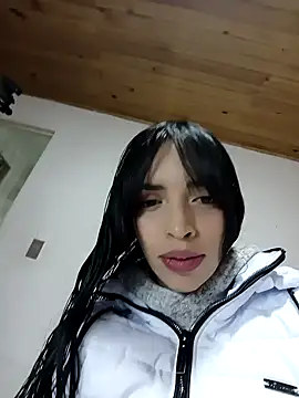 Snapshot of dholcee chatting on 12.15.24 dholcee online show from 12.15.24