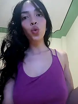 Snapshot of dholcee chatting on 12.30.24 dholcee online show from 12.30.24