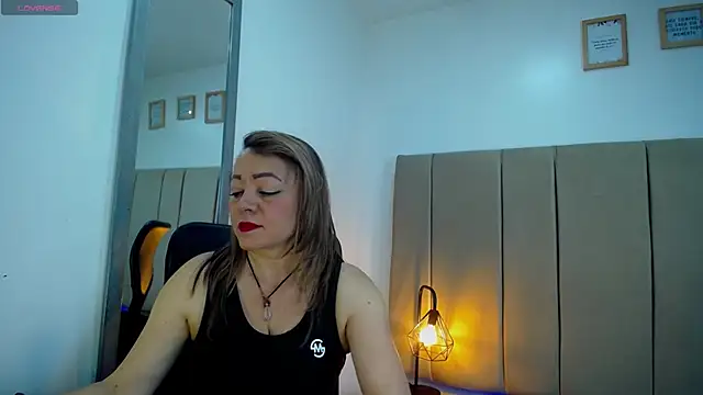 Snapshot of Lupiita223 chatting on 03.01.25 Lupiita223 online show from 03.01.25