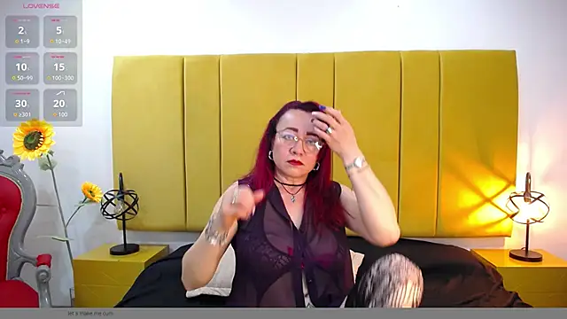 Snapshot of Lupiita223 chatting on 09.15.25 Lupiita223 online show from 09.15.25