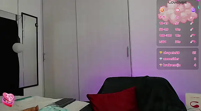 cutehanna1 online show from 02.13.25