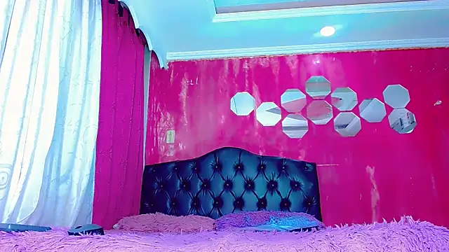 TiffanyMackensyy online show from 01.18.26