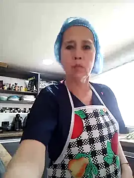 Snapshot of MARYQUANT chatting on 10.03.25 MARYQUANT online show from 10.03.25