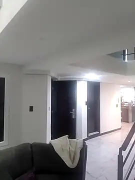 Snapshot of MARYQUANT chatting on 10.17.25 MARYQUANT online show from 10.17.25