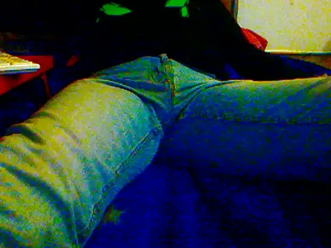 Snapshot of Adi1985gda chatting on 12.19.25 Adi1985gda online show from 12.19.25