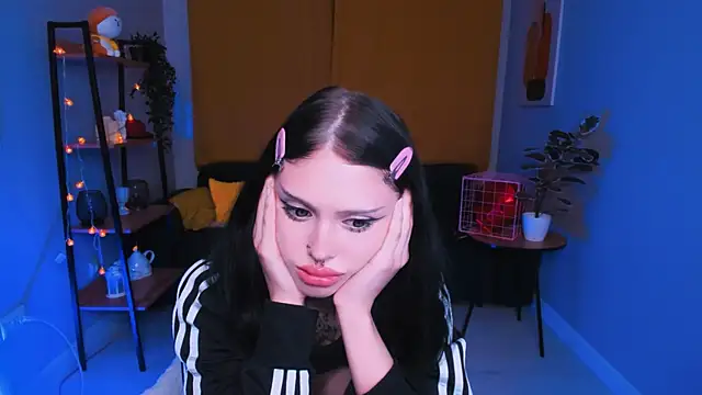 Barbara xKiss online show from 02.12.25