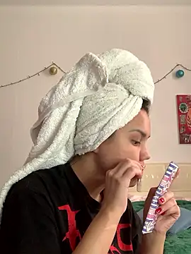 MiraMiss online show from 01.12.26