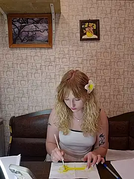 lola  banny online show from 10.22.25