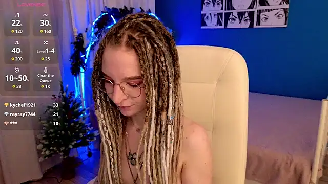 Snapshot of VioletShine chatting on 12.29.24 VioletShine online show from 12.29.24