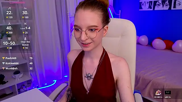 Snapshot of VioletShine chatting on 02.14.25 VioletShine online show from 02.14.25