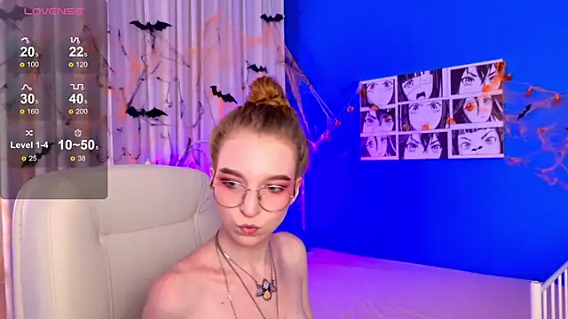 Snapshot of VioletShine chatting on 10.22.25 VioletShine online show from 10.22.25