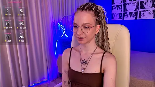Snapshot of VioletShine chatting on 06.13.26 VioletShine online show from 06.13.26