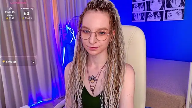 Snapshot of VioletShine chatting on 06.30.26 VioletShine online show from 06.30.26