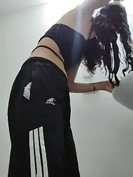 Queenjenn   online show from 06.12.26