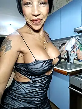 Alison fitness online show from 09.27.25