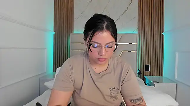CelestteBloom online show from 12.21.24