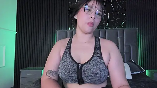 CelestteBloom online show from 01.03.25