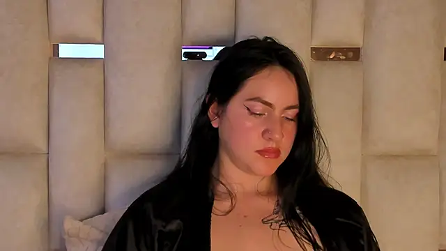 Snapshot of jenifer__power10 chatting on 01.03.25 jenifer  power10 online show from 01.03.25