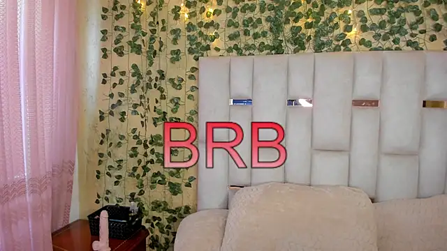 Snapshot of jenifer__power10 chatting on 01.20.25 jenifer  power10 online show from 01.20.25