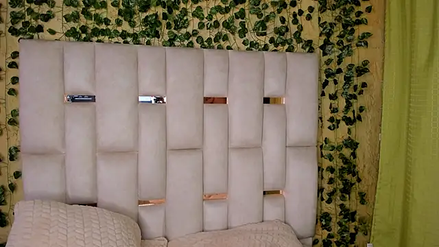 Snapshot of jenifer__power10 chatting on 01.28.25 jenifer  power10 online show from 01.28.25