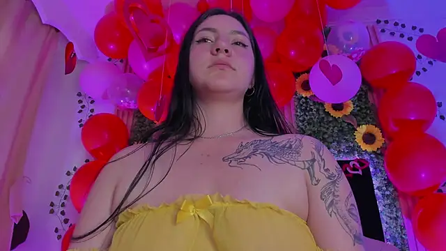 Snapshot of jenifer__power10 chatting on 02.08.25 jenifer  power10 online show from 02.08.25