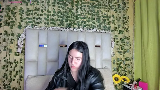 Snapshot of jenifer__power10 chatting on 03.07.25 jenifer  power10 online show from 03.07.25