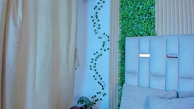 jenifer  power10 online show from 01.08.26