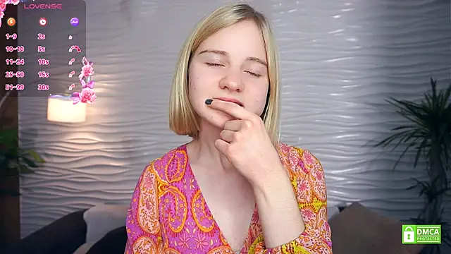 OdelinaFicken online show from 11.22.25