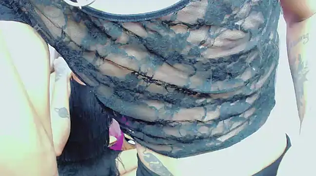 Snapshot of Luna_and_valery chatting on 12.11.24 Luna and valery online show from 12.11.24