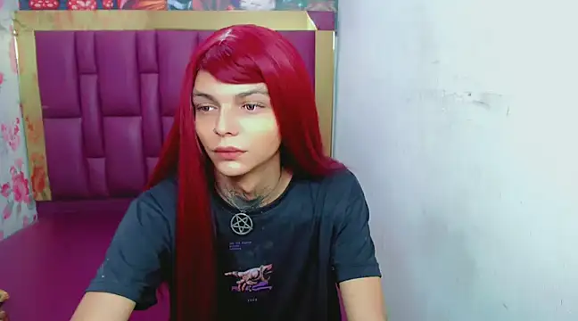 Snapshot of Luna_and_valery chatting on 01.22.25 Luna and valery online show from 01.22.25