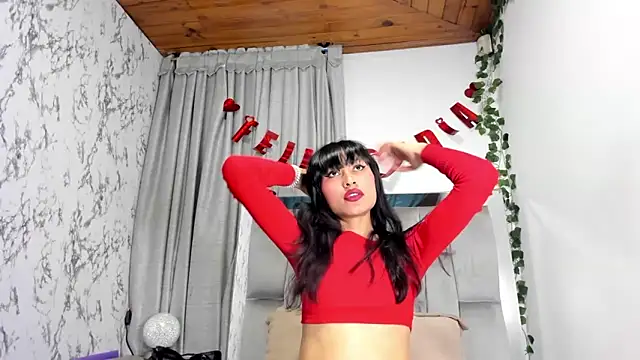 Snapshot of carla_77 chatting on 02.17.25 carla 77 online show from 02.17.25