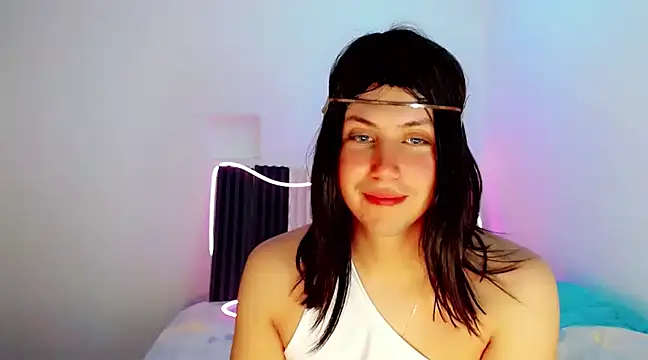 Snapshot of Oxana-Novikov chatting on 12.06.24 Oxana-Novikov online show from 12.06.24