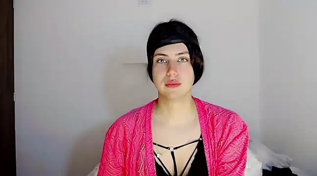 Snapshot of Oxana-Novikov chatting on 02.12.25 Oxana-Novikov online show from 02.12.25