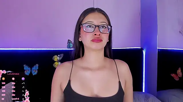 Anastasia Whitee online show from 12.14.25