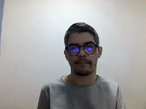 Snapshot of DiGabriel chatting on 05.18.26 DiGabriel online show from 05.18.26