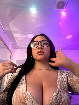 i akane online show from 10.30.25