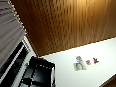 Snapshot of Nicky_smith__ chatting on 12.02.24 Nicky smith online show from 12.02.24