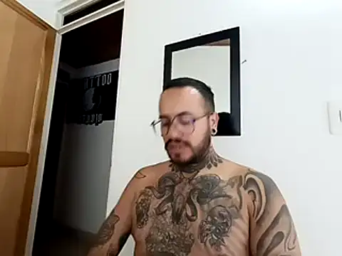 Snapshot of Nicky_smith__ chatting on 12.06.24 Nicky smith online show from 12.06.24