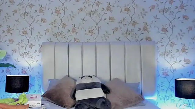 Snapshot of MeganCruzGB chatting on 01.31.25 MeganCruzGB online show from 01.31.25