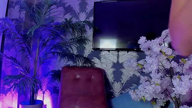Snapshot of MeganCruzGB chatting on 03.19.25 MeganCruzGB online show from 03.19.25