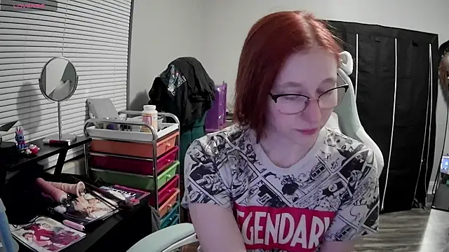 LilyFoxxx online show from 02.05.25