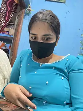 Black Glow online show from 02.20.25