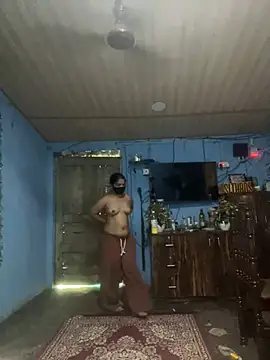 Black Glow online show from 03.08.25