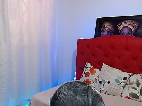 MISSANDRE4 online show from 01.06.25