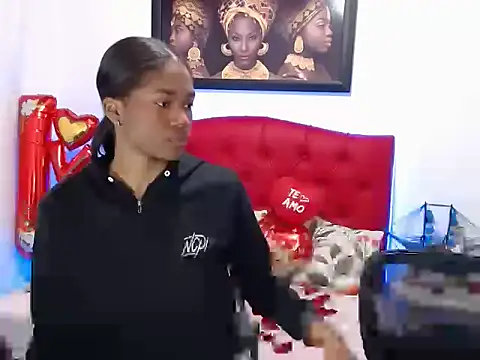 MISSANDRE4 online show from 02.14.25