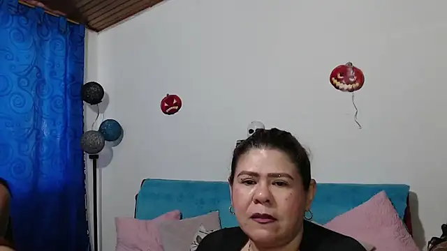 MISSANDRE4 online show from 10.30.25