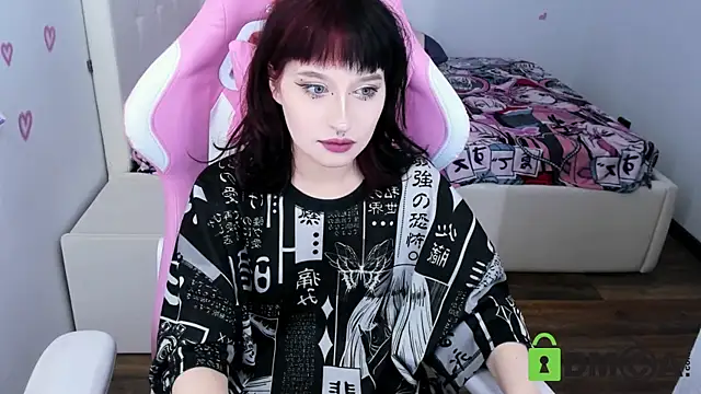 ElizaNik  online show from 01.22.25