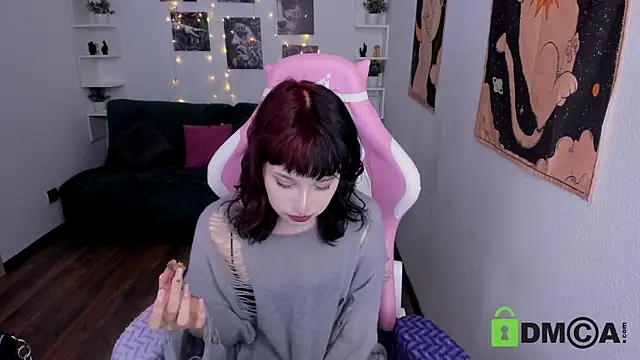 ElizaNik  online show from 03.08.25